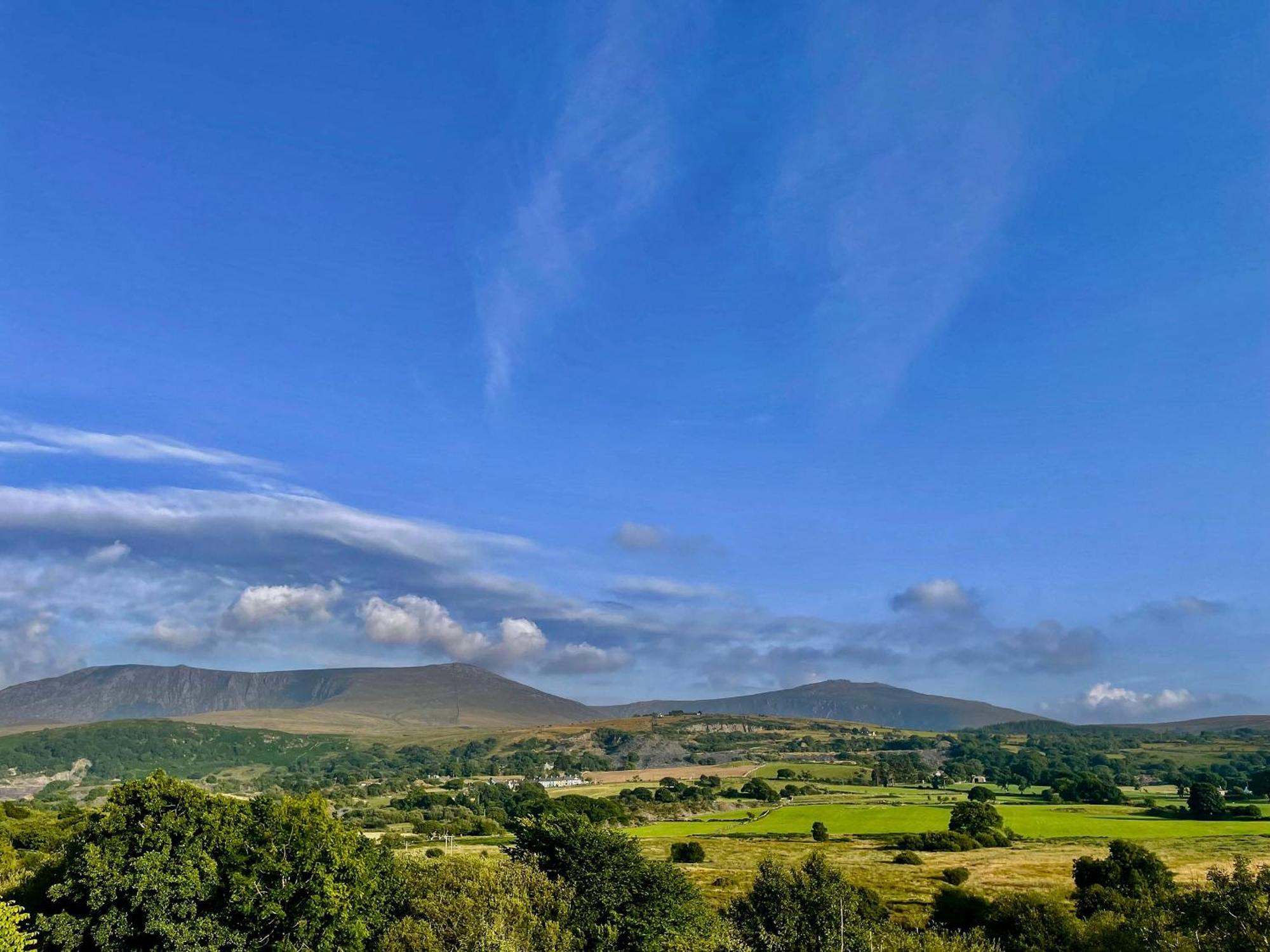 Hyfrydle Cottage Pen-y-groes 外观 照片